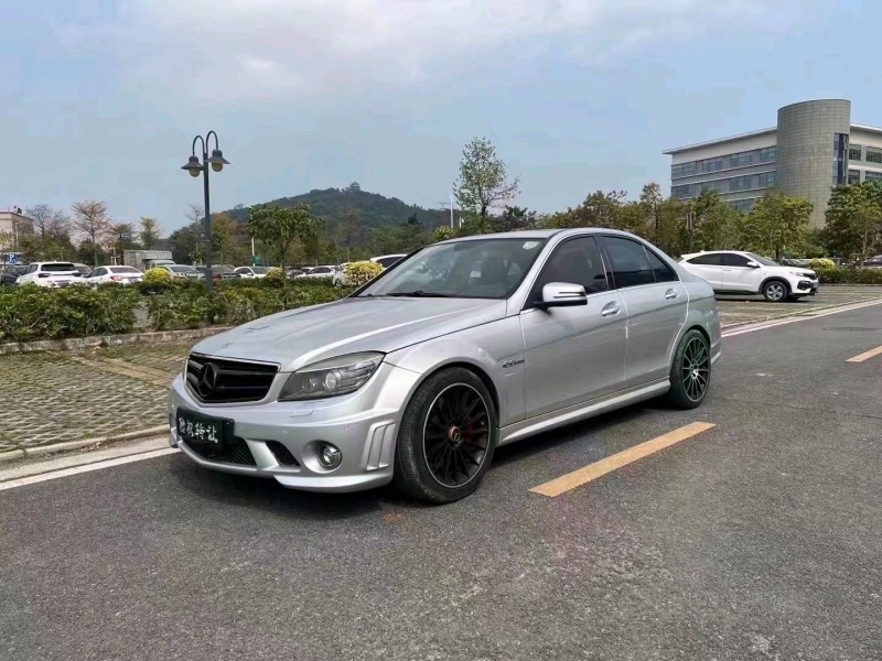 中山11年奔馳A2