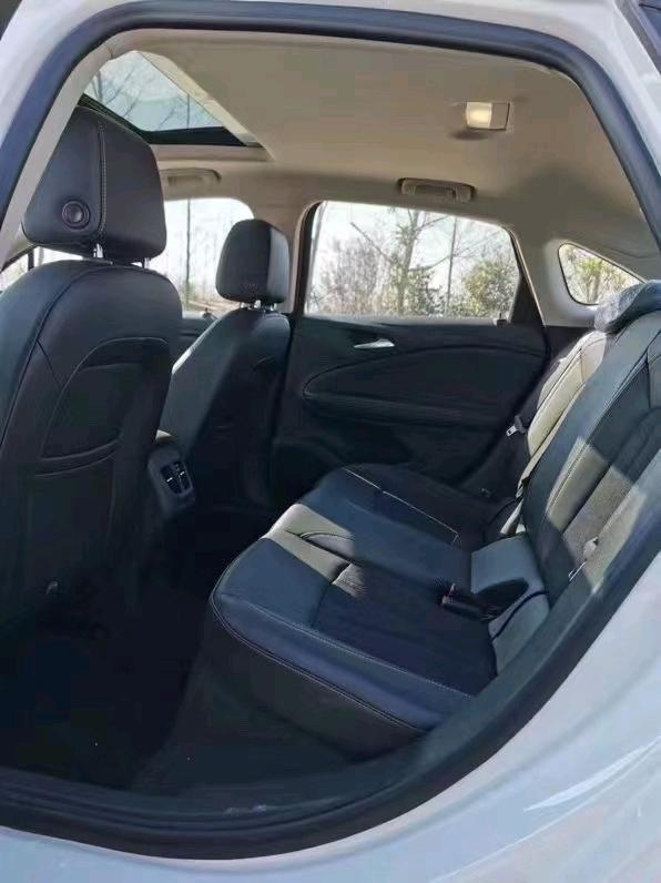 徐州21年别克威朗1