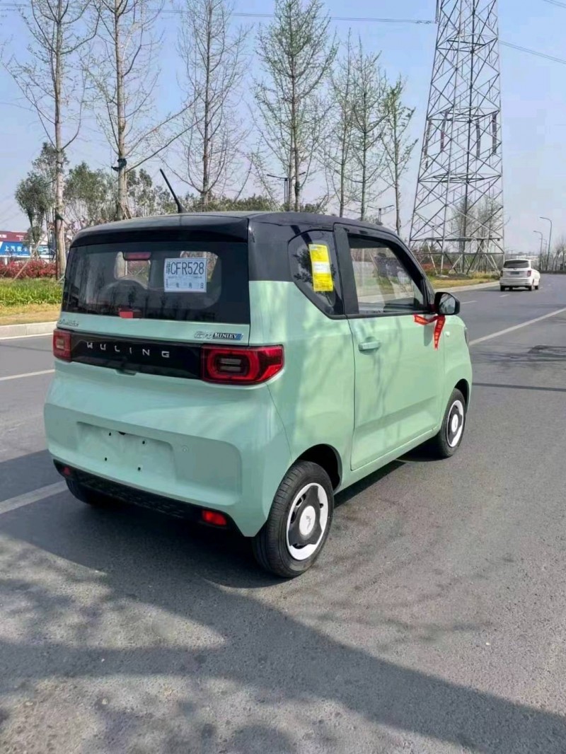 22年开封五菱汽车MINIEV马卡龙