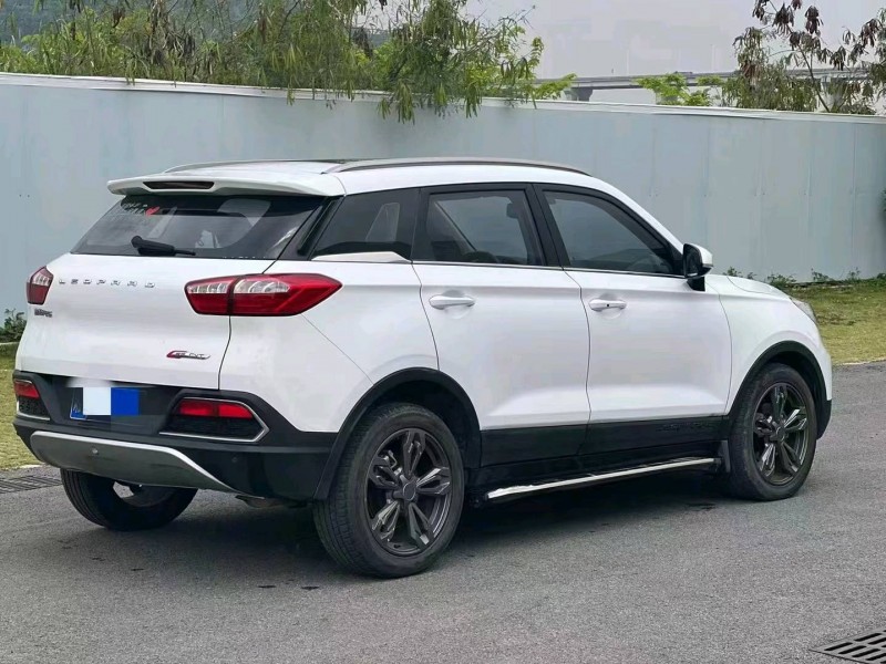 深圳18年獵豹汽車CS96