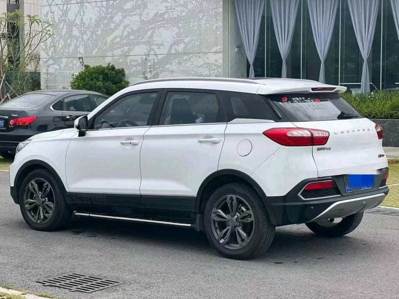 深圳18年獵豹汽車CS97