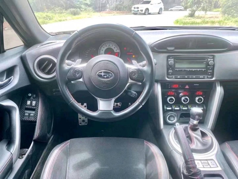 深圳17年斯巴魯BRZ7