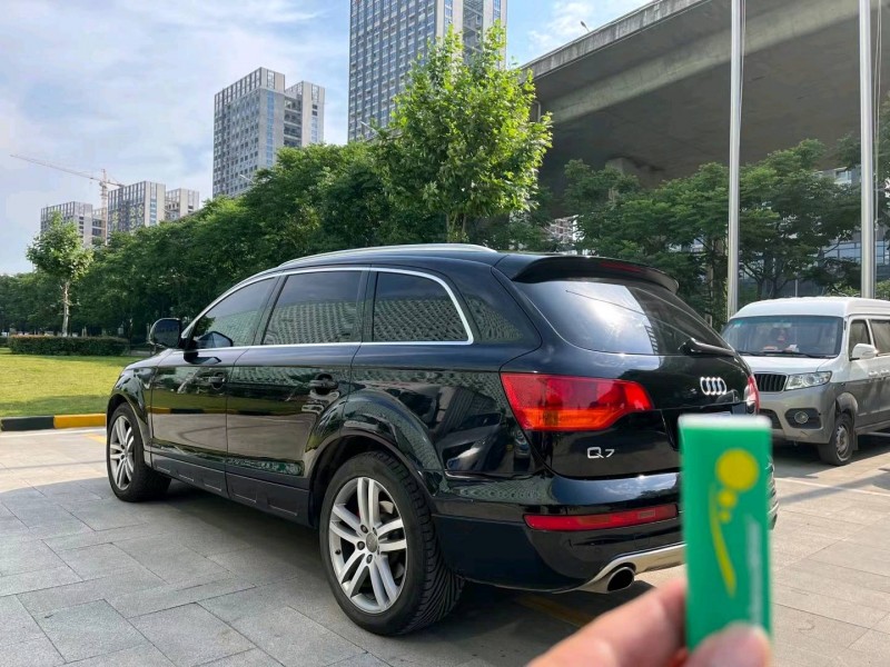鄂州09年奧迪Q76
