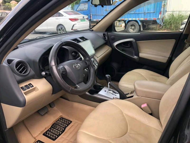 深圳13年豐田RAV4榮放4