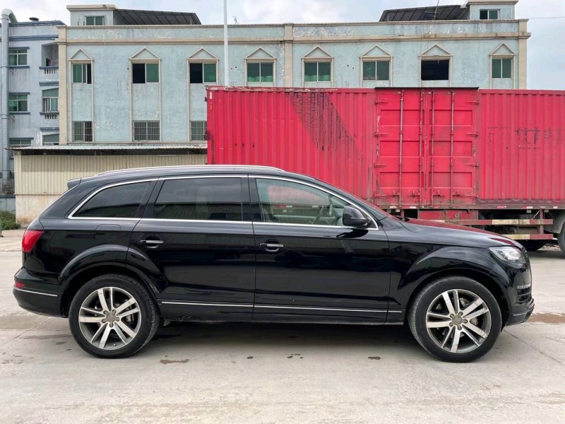 東莞10年奧迪Q77