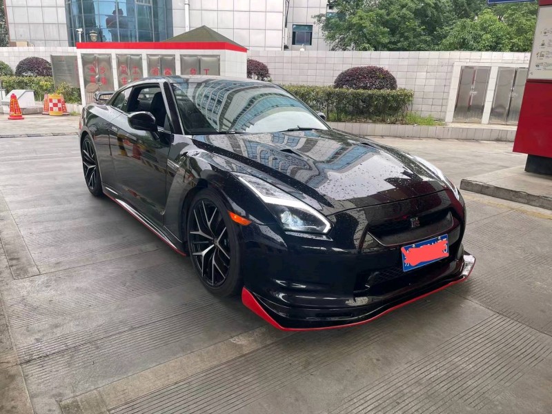 保定10年日產GT-R3