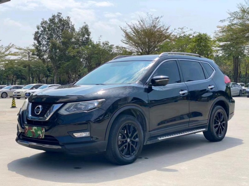 東莞18年日產奇駿3