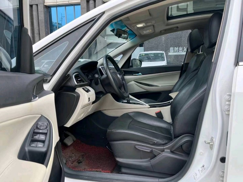 东莞19年别克GL67