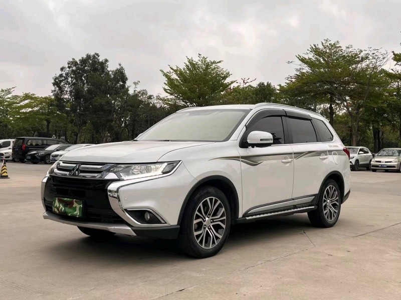 东莞18年三菱欧蓝德3