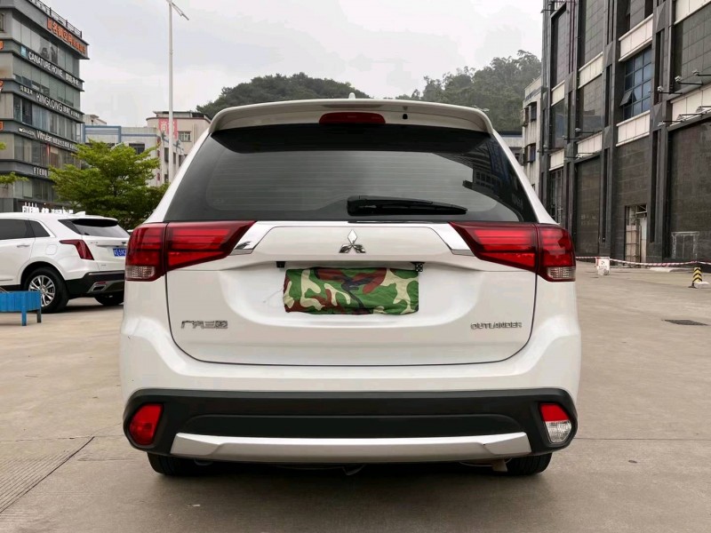 东莞18年三菱欧蓝德9