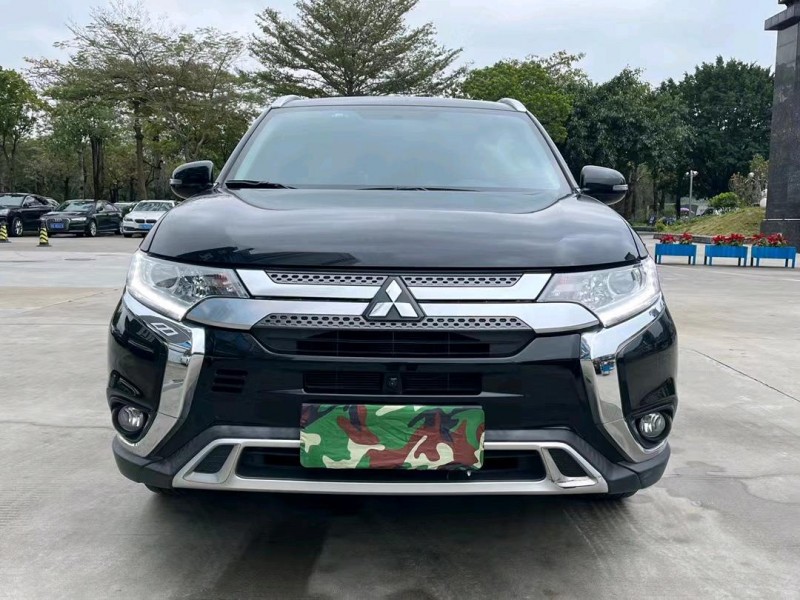 东莞20年三菱欧蓝德1