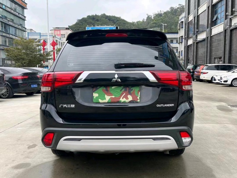 东莞20年三菱欧蓝德9