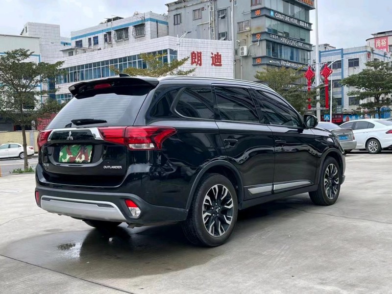 东莞20年三菱欧蓝德8