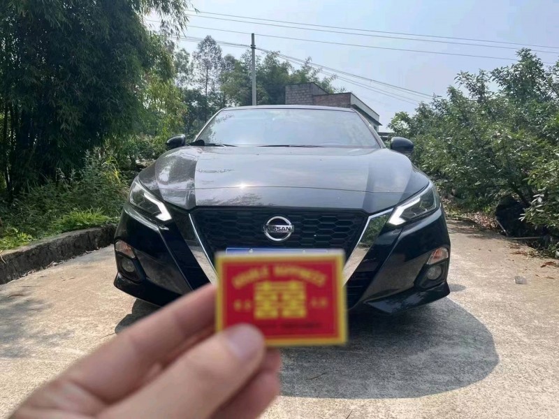 重慶20年日產天籟1