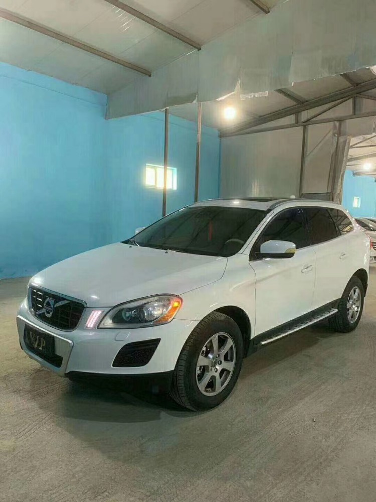 信陽11年沃爾沃XC608