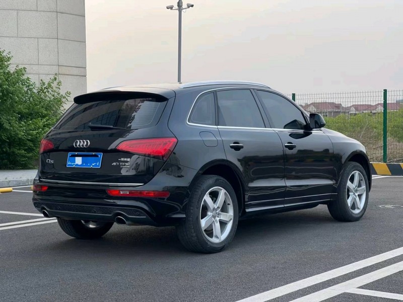 唐山18年奧迪Q57