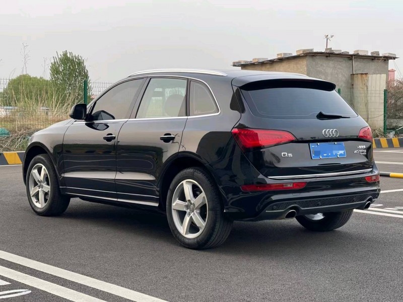 唐山18年奧迪Q58