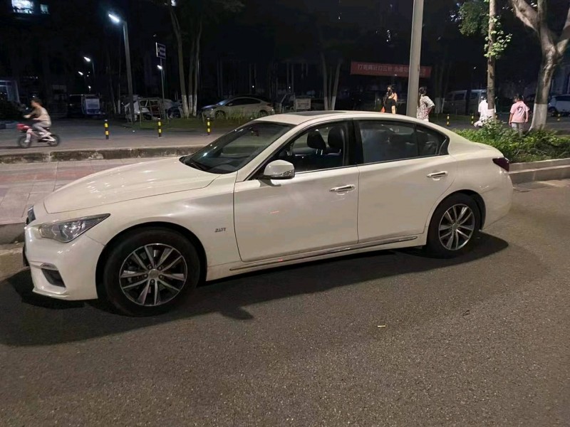 重慶21年英菲尼迪Q50L6