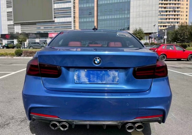 北京18年宝马3系8