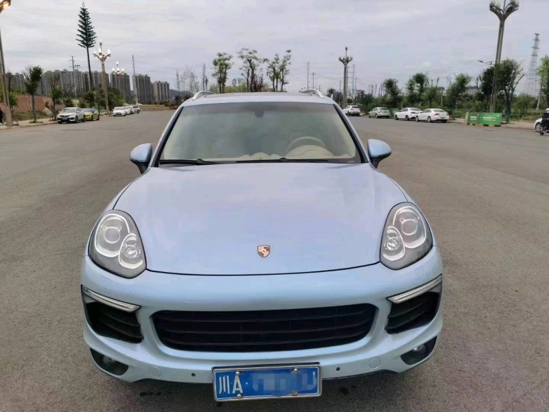 德陽12年保時捷卡宴9