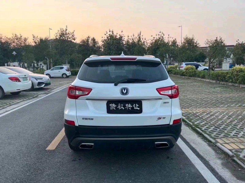 中山19年長安汽車CS756