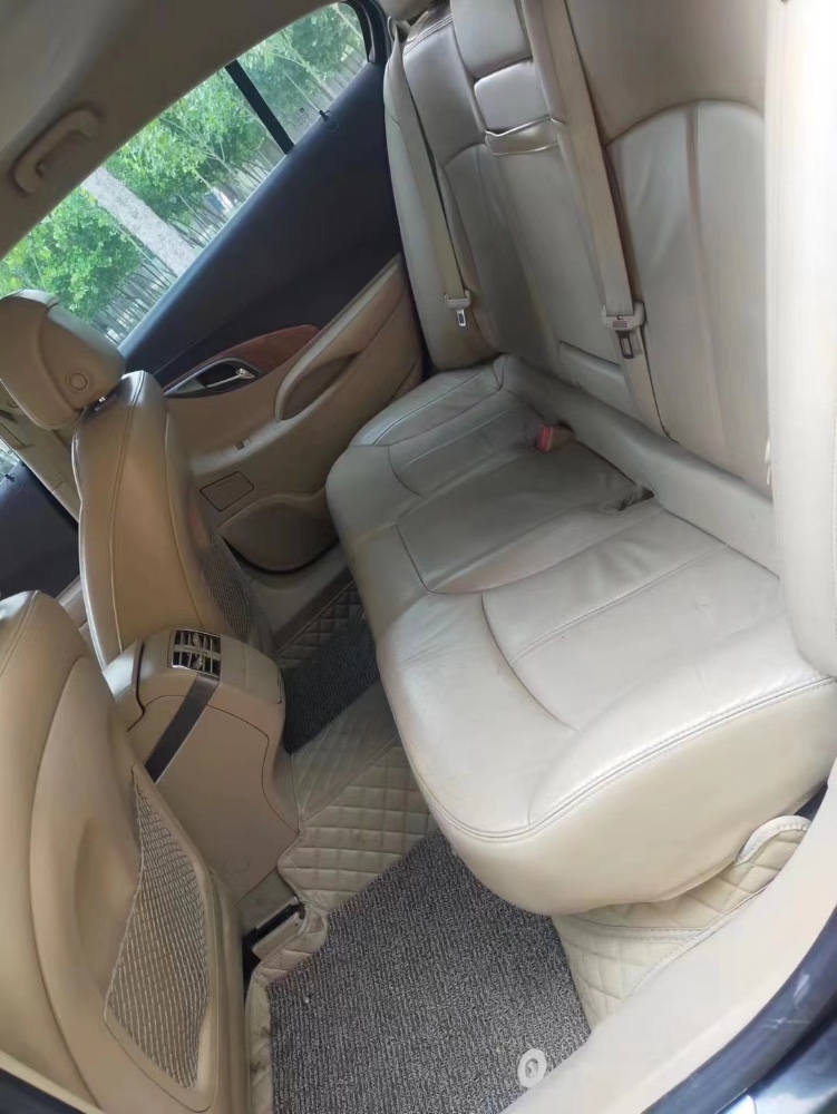 北京12年别克君越5