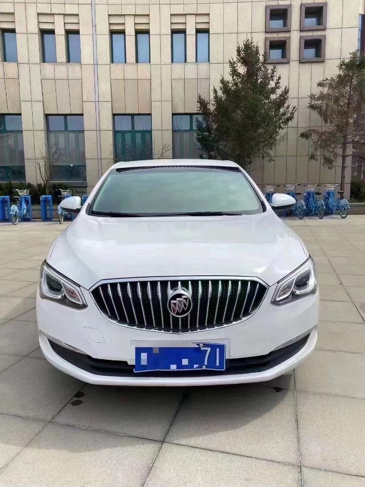 北京18年别克英朗1