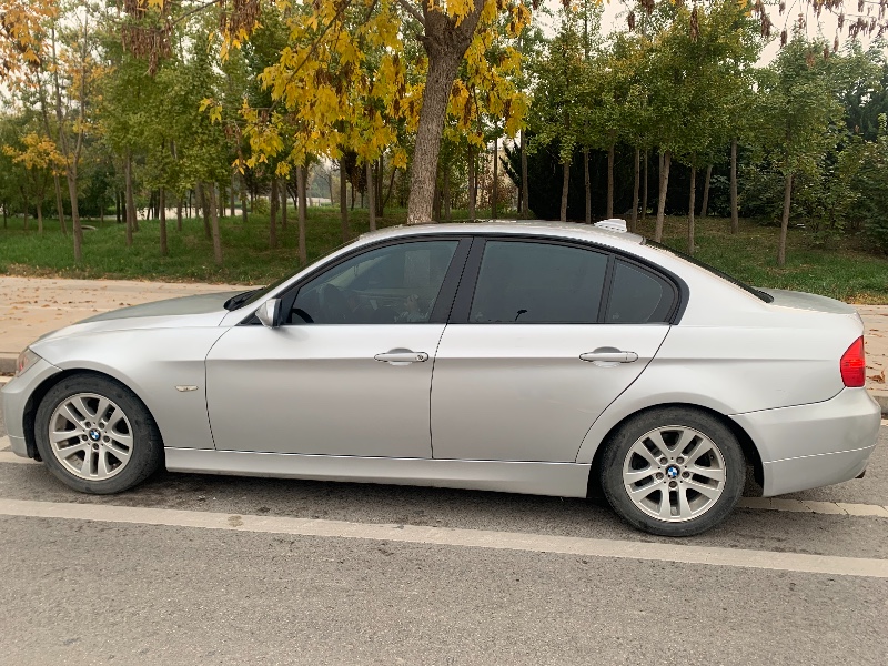 北京08年宝马3系8