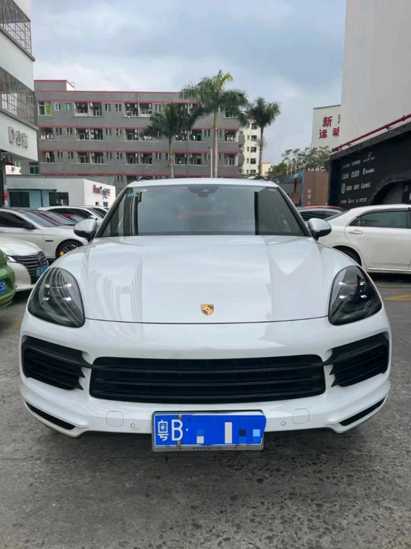 廣州19年保時捷卡宴1