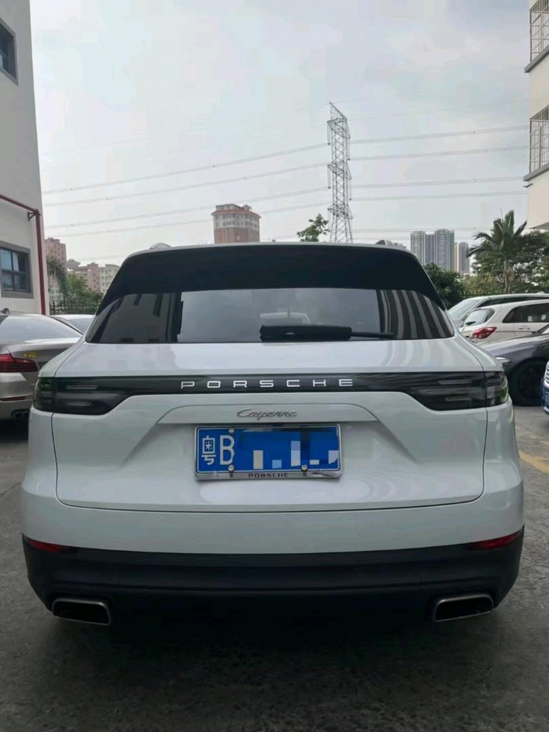 廣州19年保時捷卡宴9