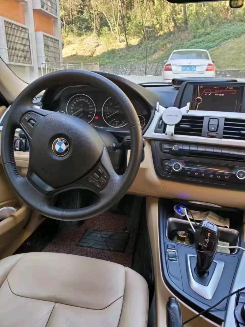 北京13年宝马3系2