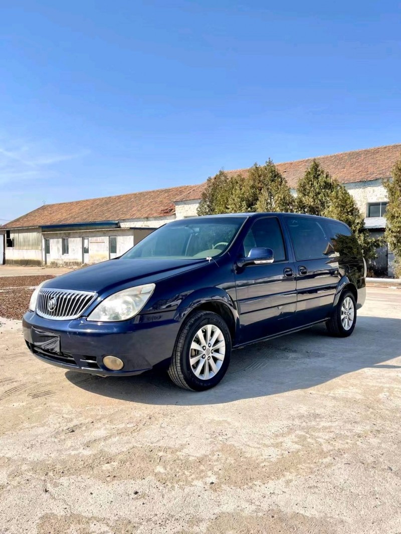 临沂12年别克GL82