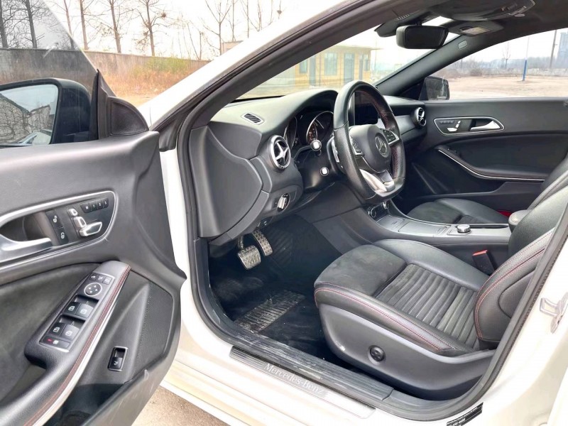 临沂18年奔驰CLA4