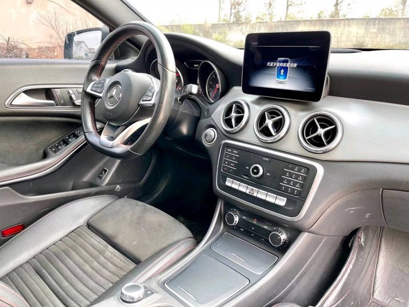 临沂18年奔驰CLA1