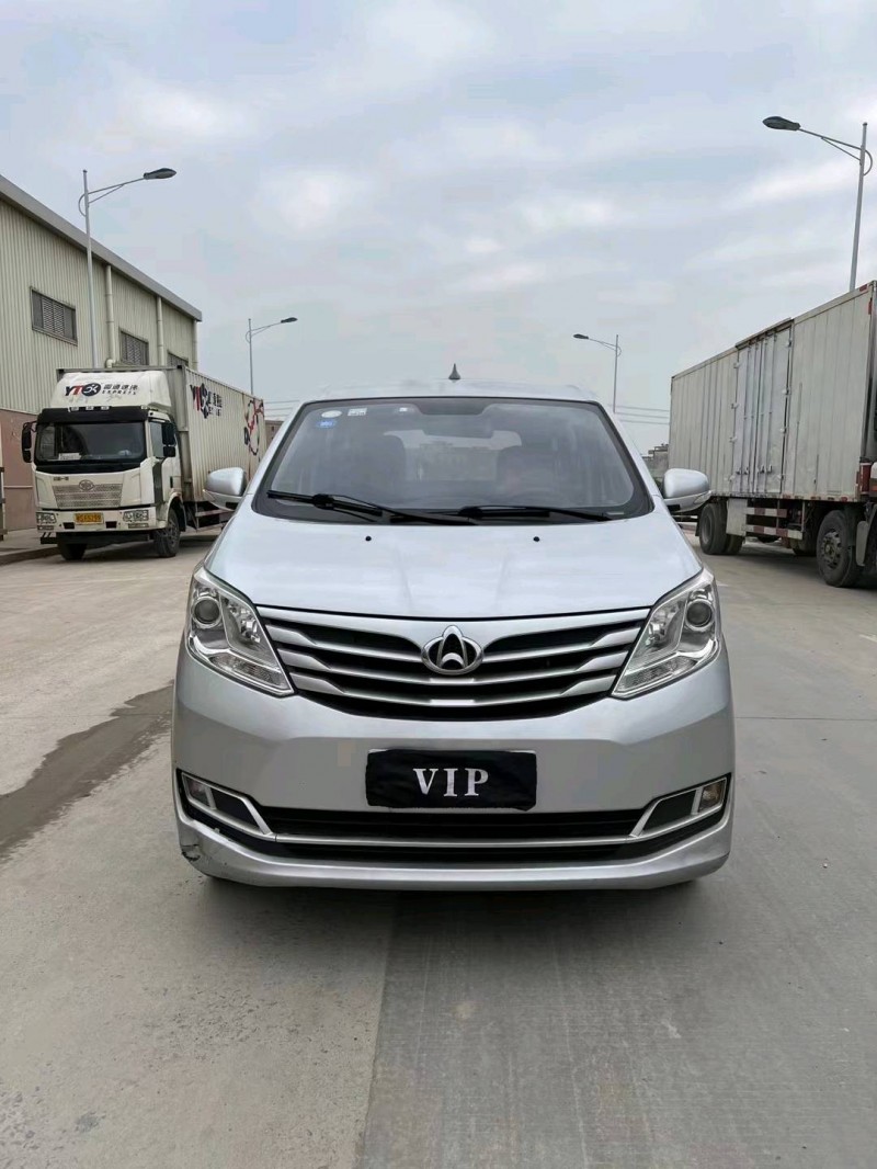 東莞18年長安汽車睿行S50T1