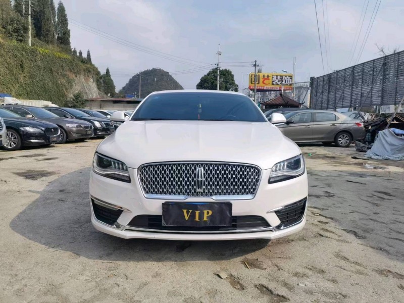 安順18年林肯MKZ1