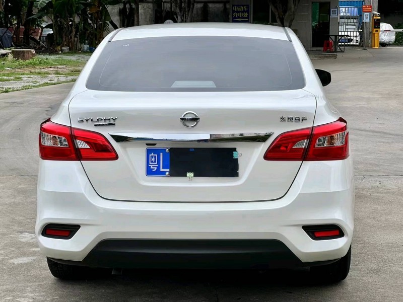 東莞22年日產軒逸5