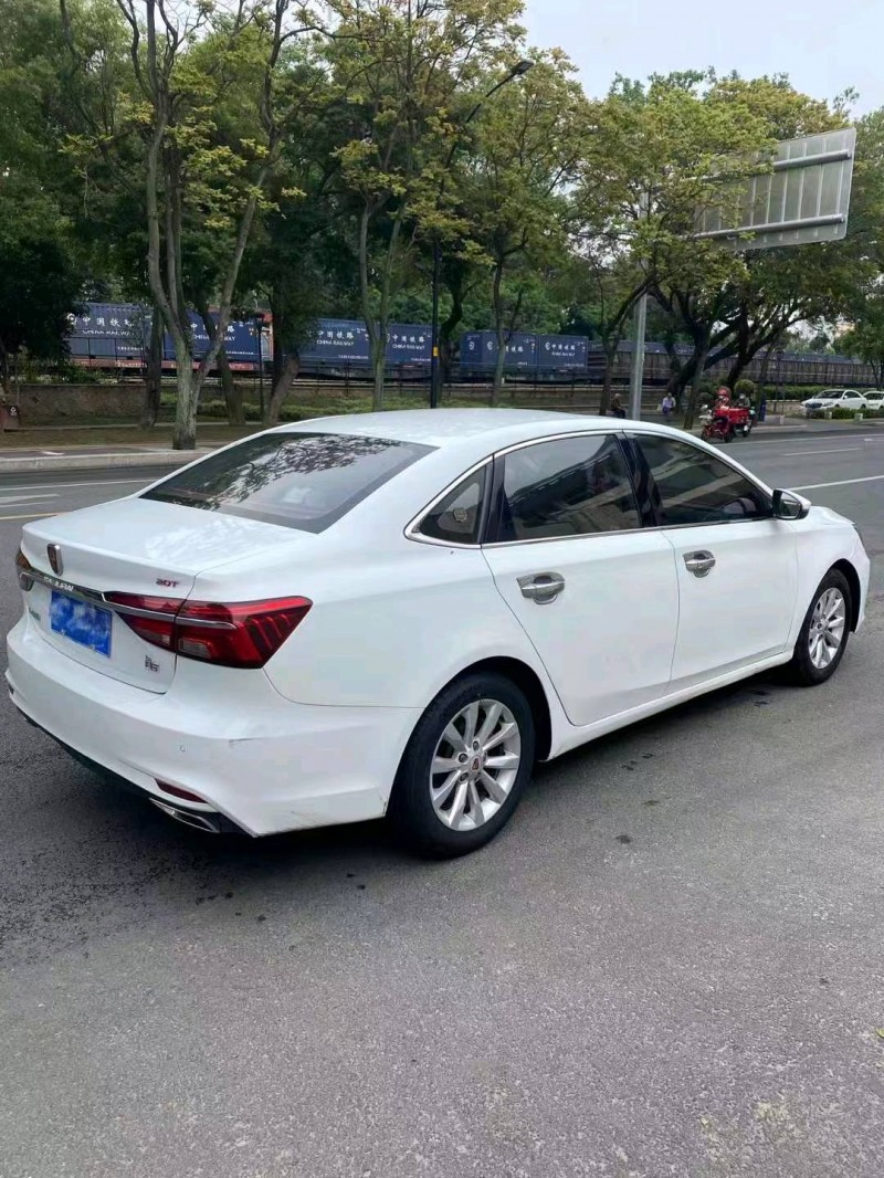 泉州18年榮威i65