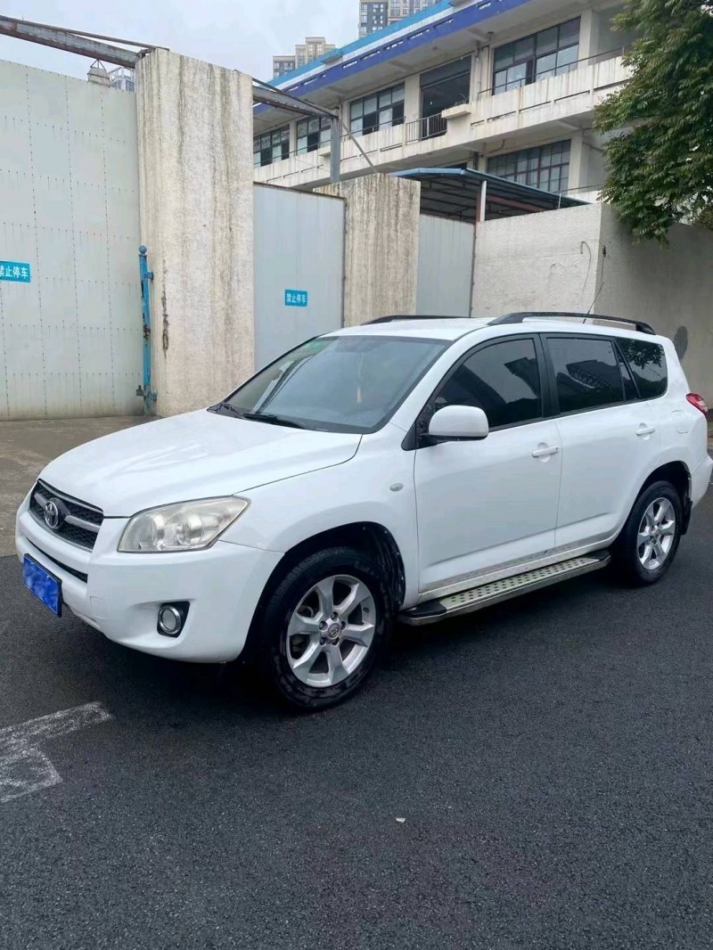 泉州12年豐田RAV43