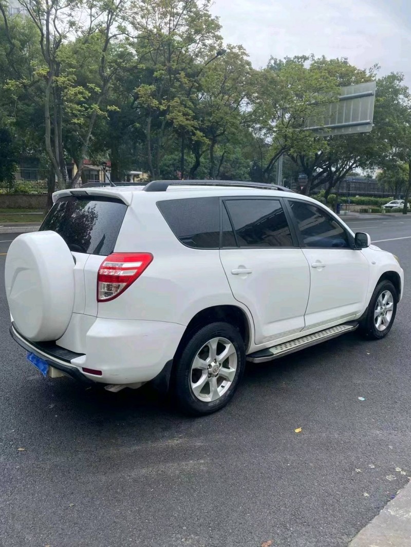 泉州12年豐田RAV46
