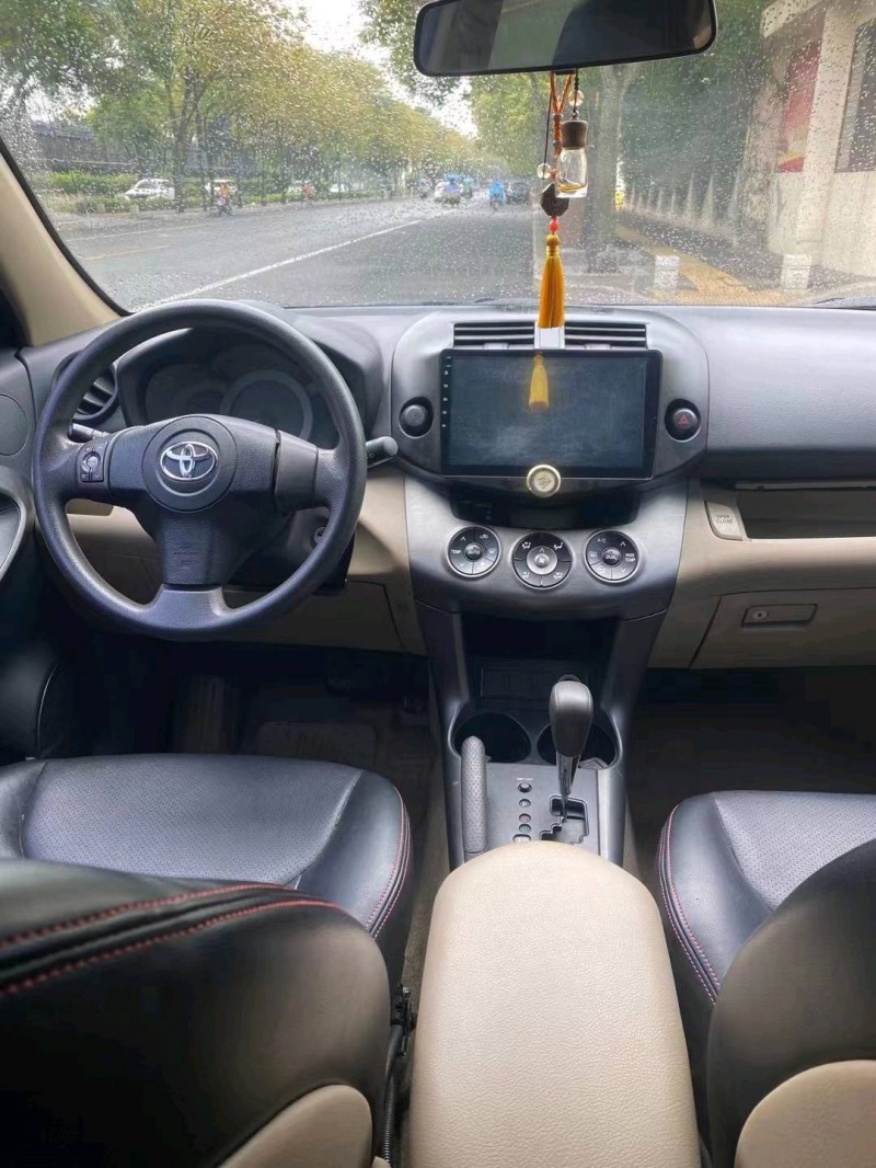 泉州12年豐田RAV47