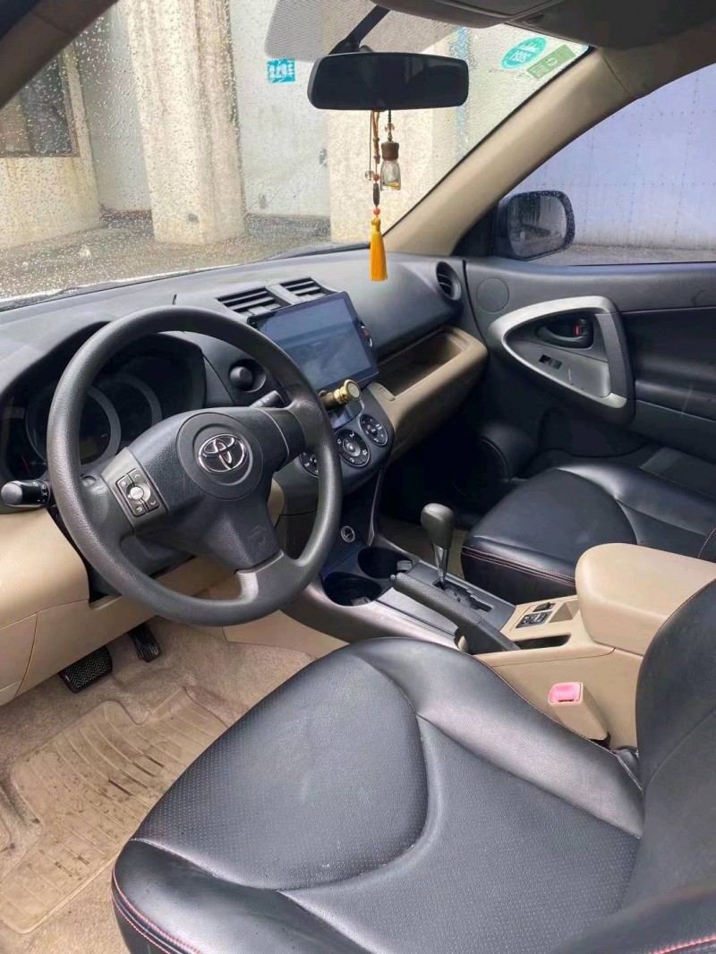 泉州12年豐田RAV48