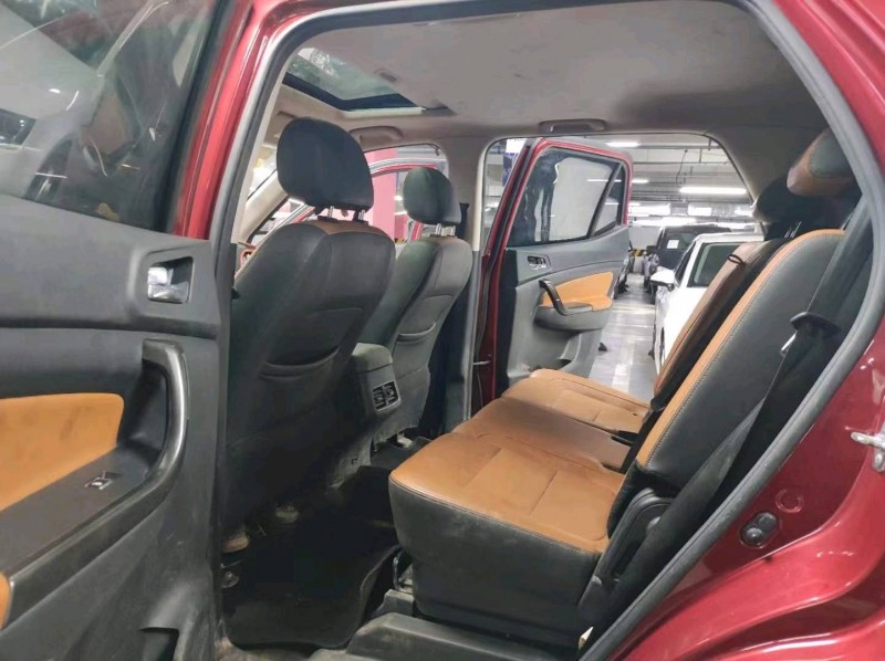 成都18年長安汽車CX704