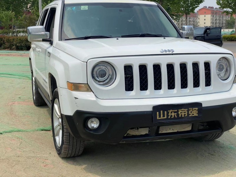 臨沂15年Jeep自由客3