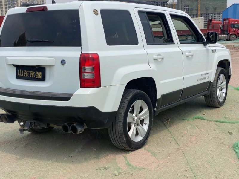 臨沂15年Jeep自由客4