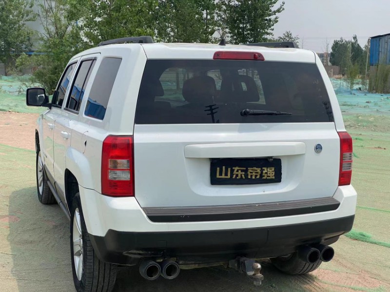 臨沂15年Jeep自由客5