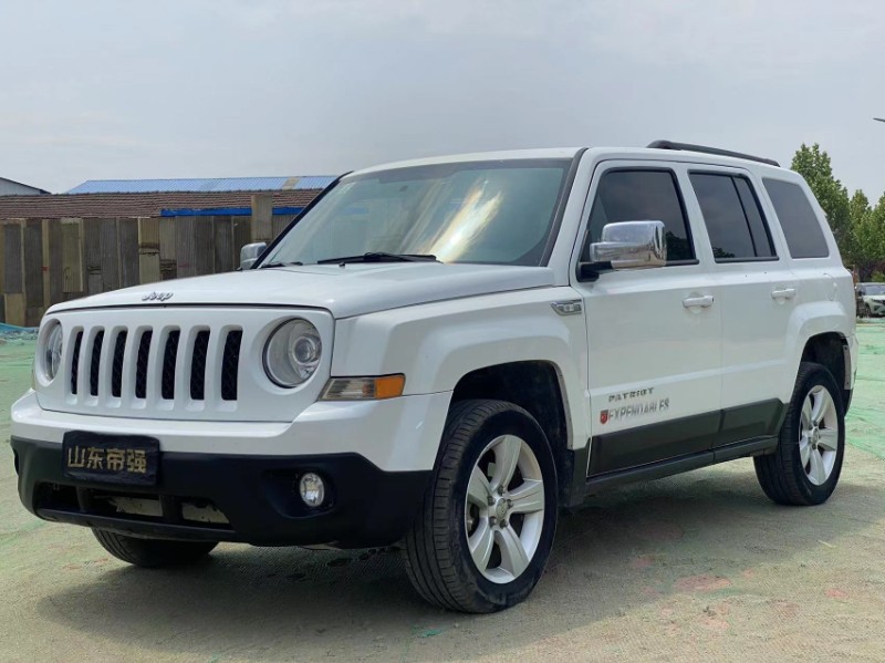 臨沂15年Jeep自由客6
