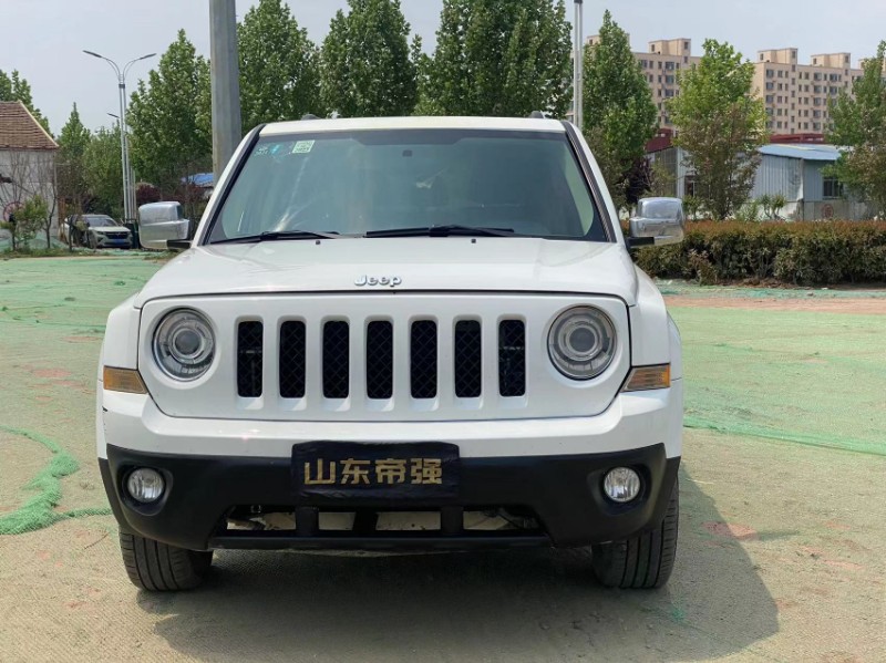 臨沂15年Jeep自由客7
