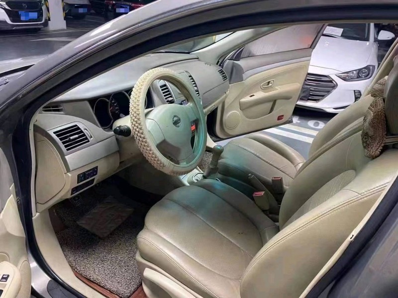 成都14年日產軒逸4