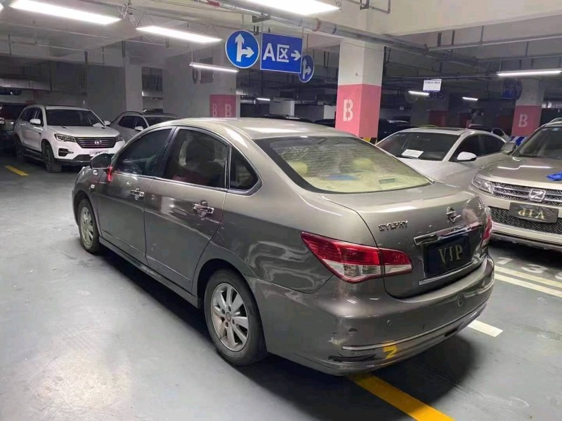 成都14年日產軒逸7